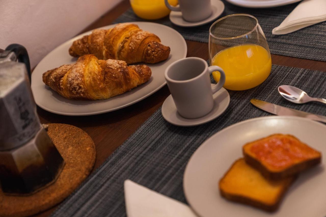 S1 - Serristori Tower Apt - Dolcevita Holiday Флоренция Экстерьер фото